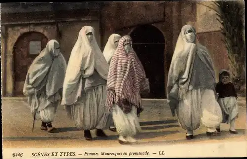 Ak Scenes et Types, Femmes Mauresques en promenade