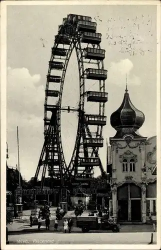 Ak Wien 2. Leopoldstadt, Prater, Riesenrad, Besucher, Kino, Praterrad