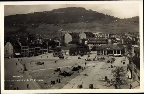 Ak Vevey Kanton Waadt, Place du Marché et le Mt. Peterin