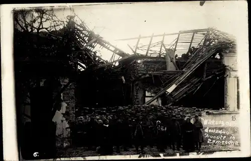 Foto Ak Smederevo Semendria Serbien, Kriegszerstörungen, Zerstörtes Haus