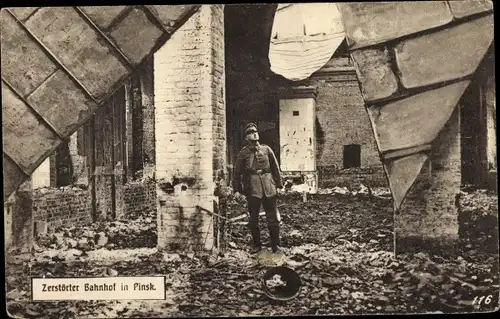 Ak Pinsk Weißrussland, Zerstörter Bahnhof, Kriegszerstörungen, I WK