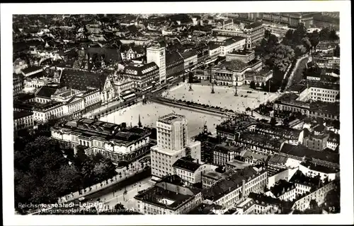 Ak Leipzig Sachsen, Reichsmessestadt, Augustusplatz, Fliegeraufnahme