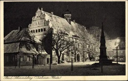 Ak Bad Schmiedeberg in der Dübener Heide, Rathaus, Nachtaufnahme