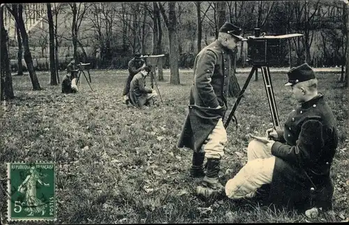 Ak Französische Soldaten in Uiniformen