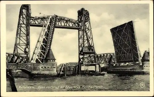 Ak Rotterdam Südholland Niederlande, Open voetbrug en Spoorbrug Koningshaven