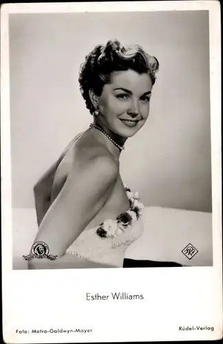 Ak Schauspielerin Esther Williams, Portrait