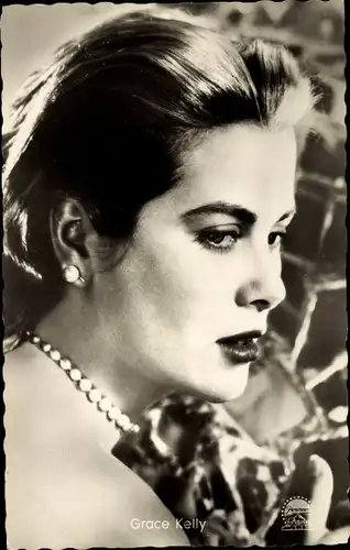 Ak Schauspielerin Grace Kelly, Prinzessin Grace von Monaco, Portrait