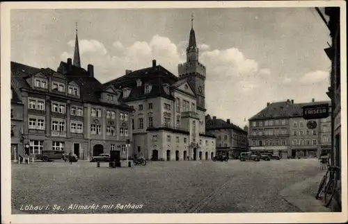 Ak Löbau in der Oberlausitz Sachsen, Altmarkt mit Rathaus
