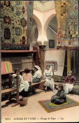 Ak Scenes et Types, Tissage de Tapis, Araberinnen, Teppichweber, Maghreb
