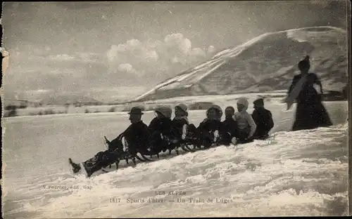 Ak Les Alpes, Sports d'Hiver, un train de Luges, Schlitten