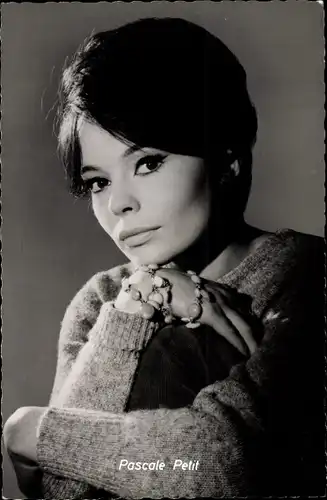 Ak Schauspielerin Pascale Petit, Portrait