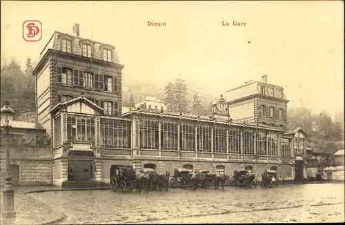 Ak Dinant Wallonien Namur, La Gare, Kutsche