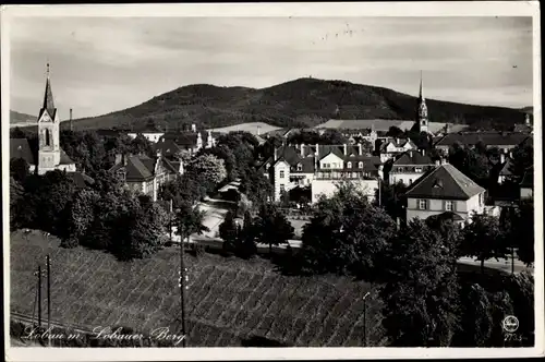 Ak Löbau in Sachsen, Blick auf den Ort mit Löbauer Berg