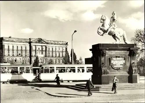 Ak Dresden Neustadt, Denkmal August des Starken, Straßenbahn