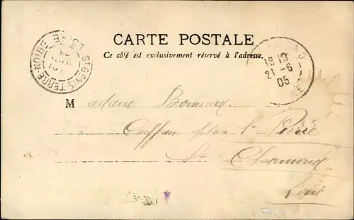 Ak Frau in Winterkleidung auf Schlittschuhen