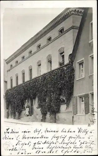 Foto Ak Pegnitz in Oberfranken, Straßenpartie an einem Wohnhaus