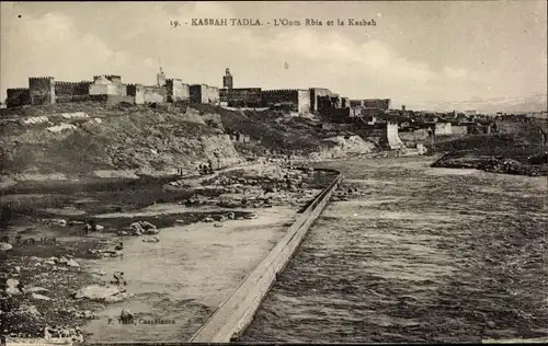 Ak Kasbah Kasba Tadla Marokko, L'Oum Rbia et la Kasbah