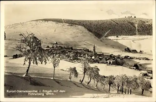 Ak Oberwiesenthal im Erzgebirge Sachsen, Fichtelberg, Panorama, Winter