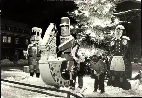 Ak Olbernhau im Erzgebirge Sachsen, Markt zur Weihnachtszeit, Nussknacker, Erzgebirgsfiguren