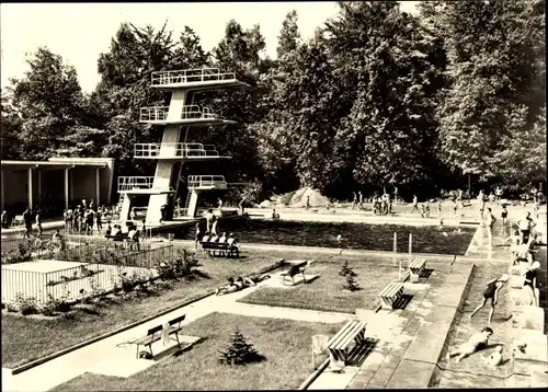 Ak Zschopau im Erzgebirge Sachsen, Partie im Sommerbad, Sprungturm