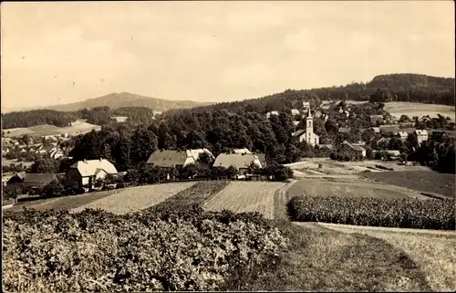 Ak Crostau Schirgiswalde Kirschau in der Oberlausitz, Blick zum Ort über Felder