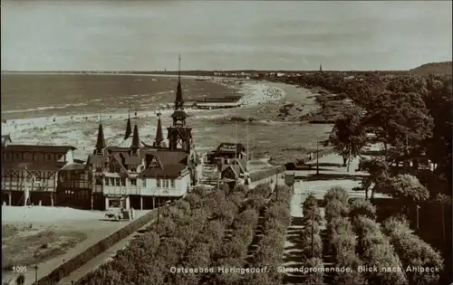 Ak Ostseebad Heringsdorf auf Usedom, Seebrücke, Strandpromenade in Richtung Ahlbeck