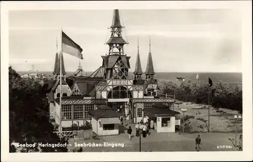 Ak Ostseebad Heringsdorf auf Usedom, Seebrücken Eingang