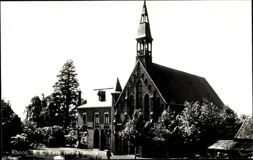 Ak Roon Rhoon Südholland, R. K. Kerk met Pastorie