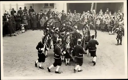 Foto Ak München, Schäfflertanz 1935