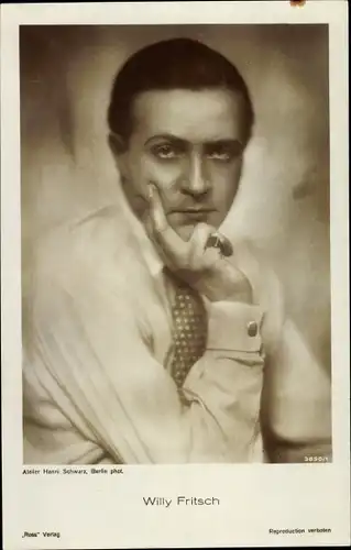 Ak Schauspieler Willy Fritsch, Portrait