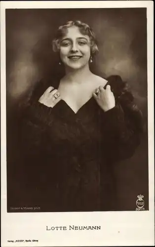 Ak Schauspielerin Lotte Neumann, Ross Verlag 337 3, Kleid, Ohrringe