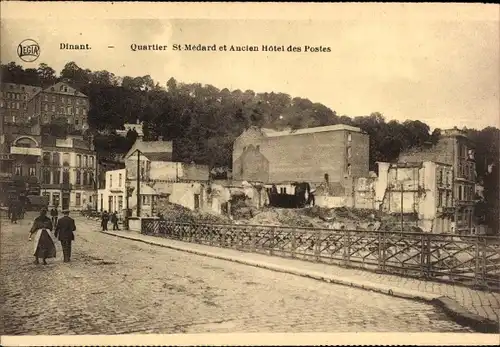 Ak Dinant Wallonien Namur, Quartier St Medard et Ancien Hotel des Postes, Kriegszerstörung 1. WK