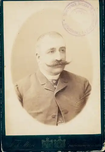 Kabinett Foto Kiew Ukraine, Portrait von einem Mann