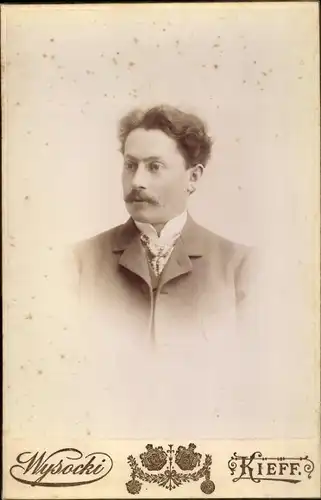 Kabinett Foto Kiew Ukraine, Portrait von einem Mann