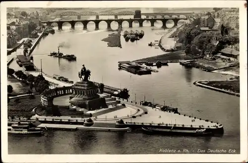 Ak Koblenz am Rhein, Deutsches Eck, Kaiser Wilhelm I. Denkmal, Luftbild