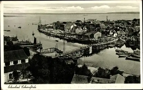 Ak Eckernförde in Schleswig Holstein, Panorama vom Ort, Brücke