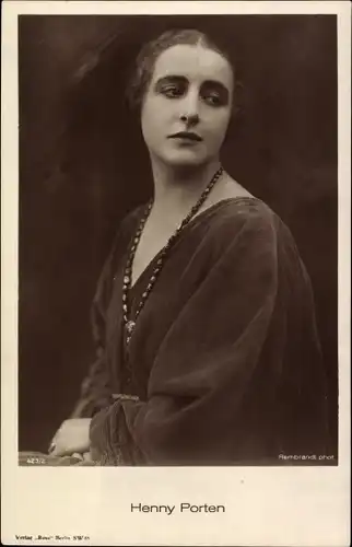 Ak Schauspielerin Henny Porten, Portrait, Ross