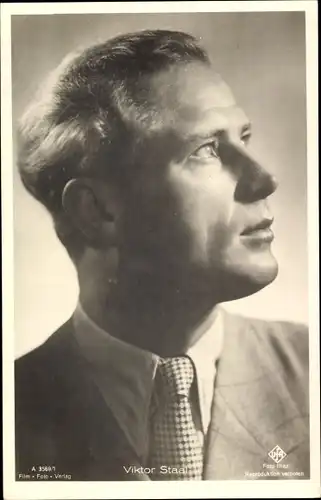 Ak Schauspieler Viktor Staal, Portrait, Anzug