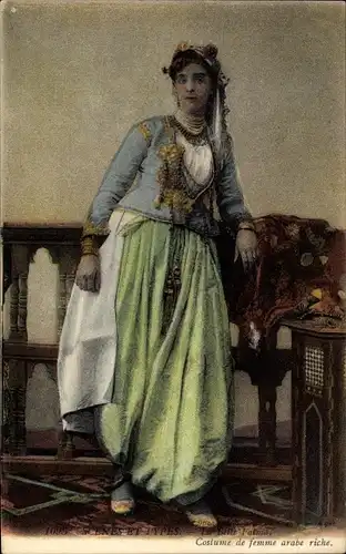 Ak Scenes et Types, Costume de femme arabe riche, Maghreb