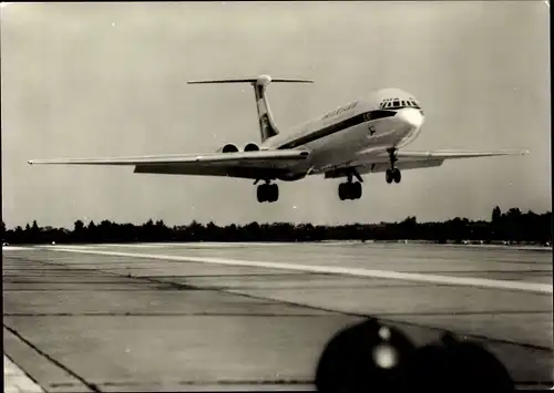 Ak Passagierflugzeug Iljuschin IL-62, Interflug, Turbinenluftstrahlverkehrsflugzeug