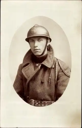 Foto Ak Belgischer Soldat in Uniform, Schützenschnur, Portrait