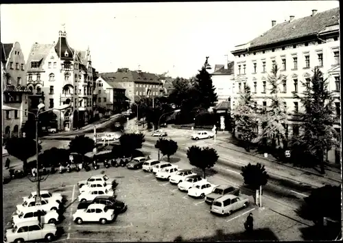 Ak Löbau in Sachsen, Bautzner Platz, Parkplatz, Autos