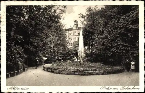 Ak Mittweida in Sachsen, Partie am Technikum, Springbrunnen