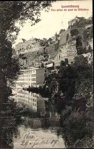 Ak Luxemburg, L'Alzette au Grund, Stadtansicht, Vue prise du pont de Stierchen