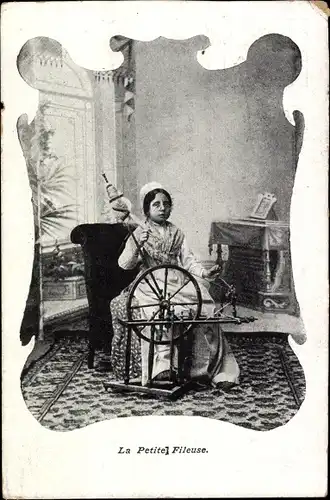 Ak La Petite Fileuse, Junge Frau beim Spinnen, Spinnrad