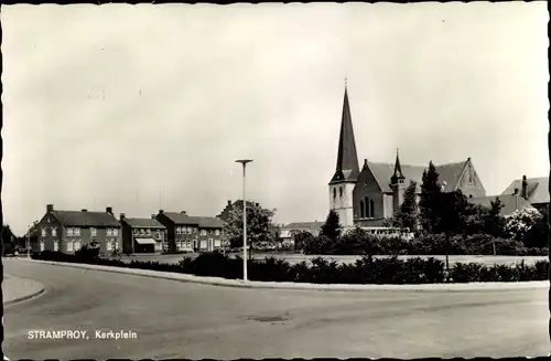 Ak Stramproy Weert Limburg Niederlande, Kerkplein