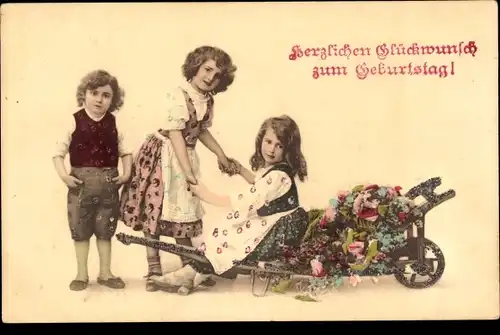 Ak Glückwunsch Geburtstag, Kinder, Schubkarre mit Blumen