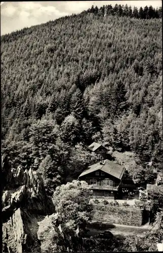 Ak Schwarzburg in Thüringen, HO-Gaststätte Schweizerhaus im Schwarzatal