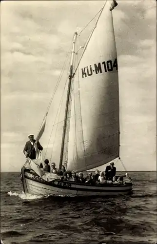 Ak Ostseebad Kühlungsborn, Eine Segelpartie, Segelboot Kü-M 104