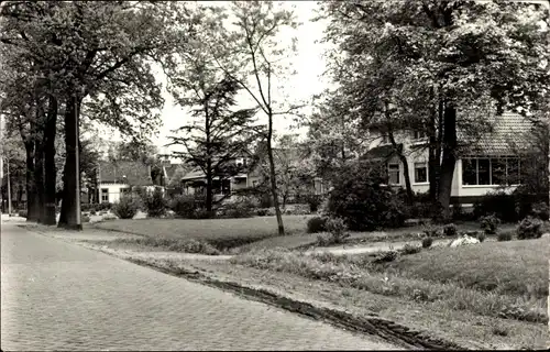 Ak Bellingwolde Groningen, Straßenpartie im Ort